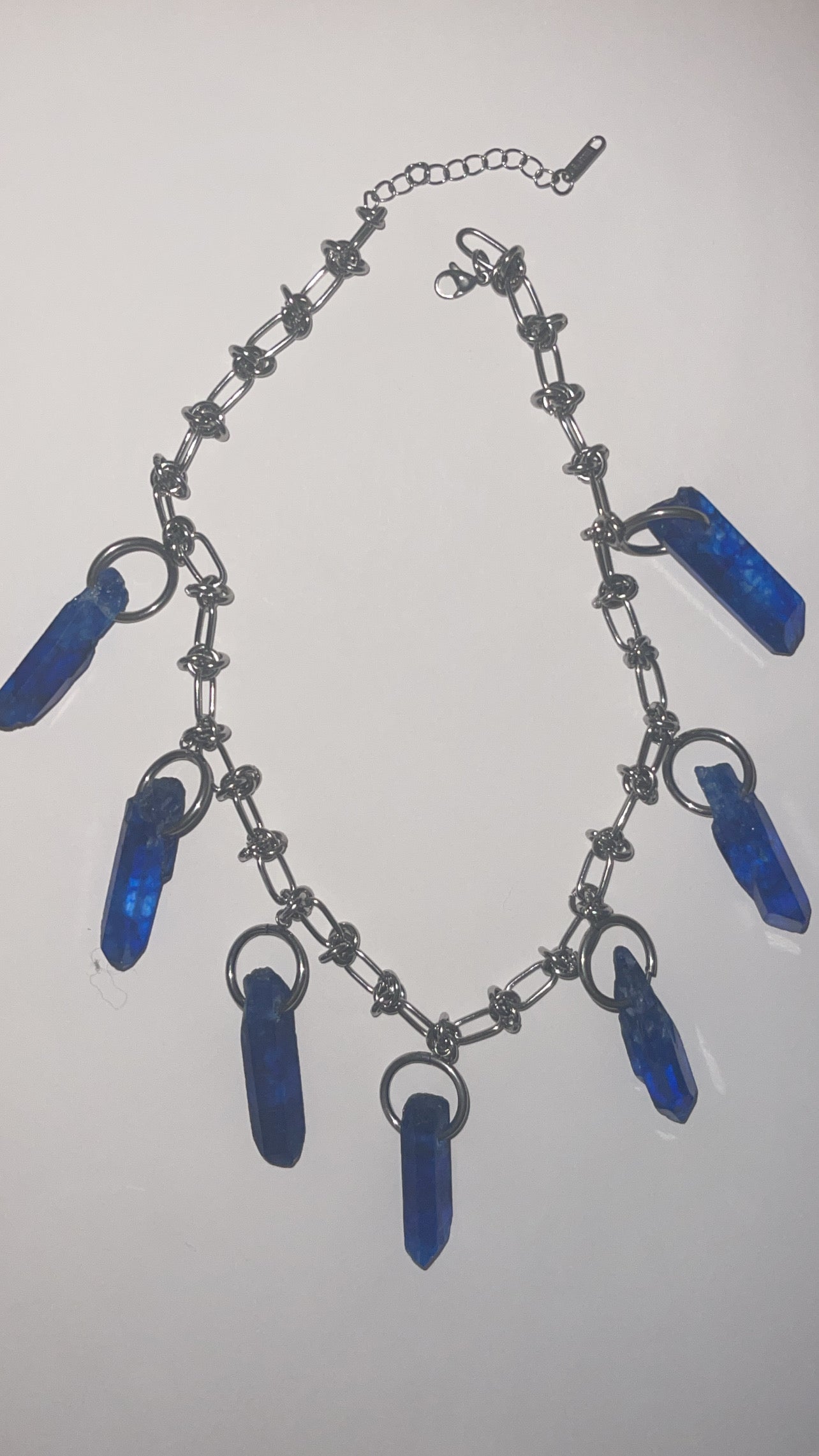 Collier Shade of Blue