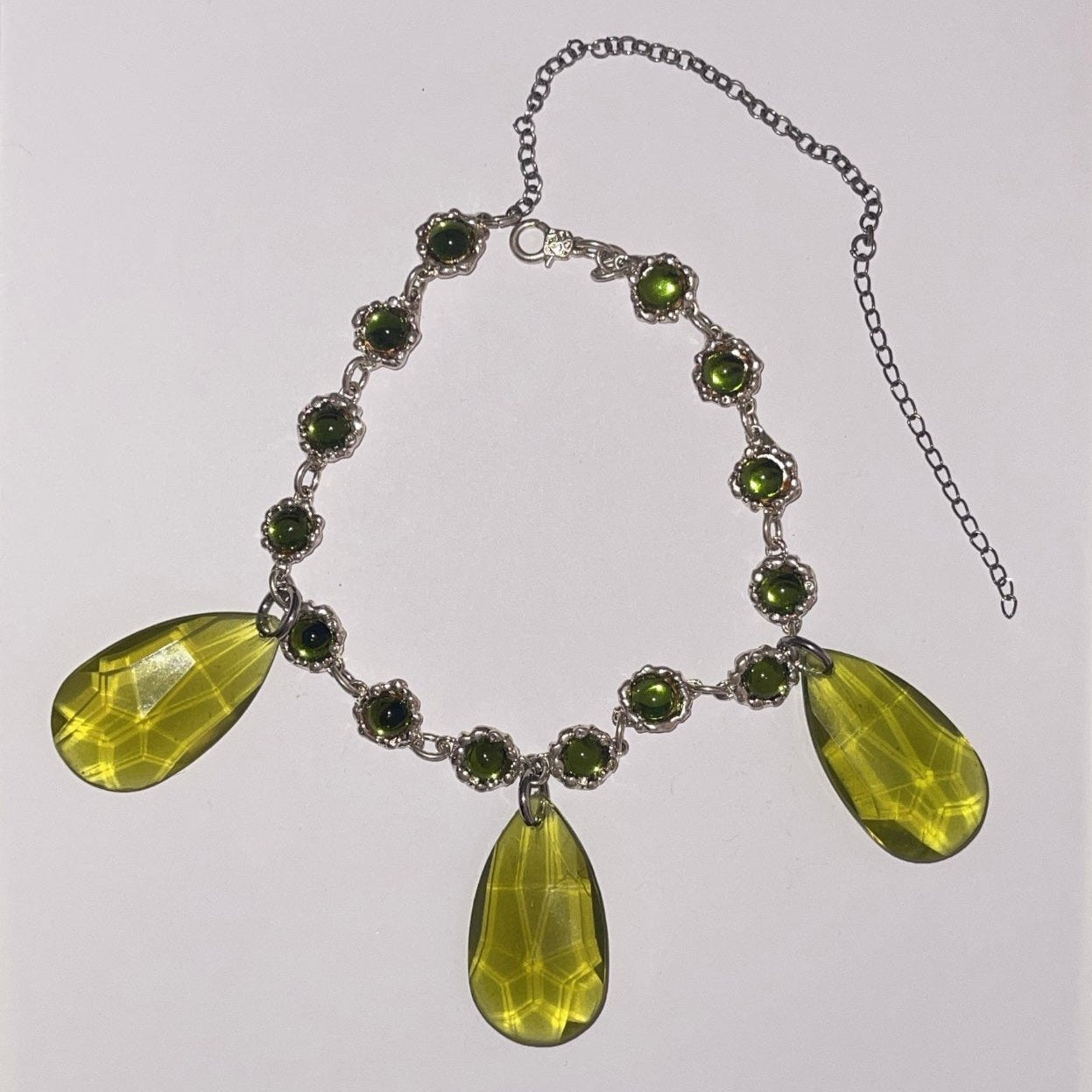 Collier Green Lady