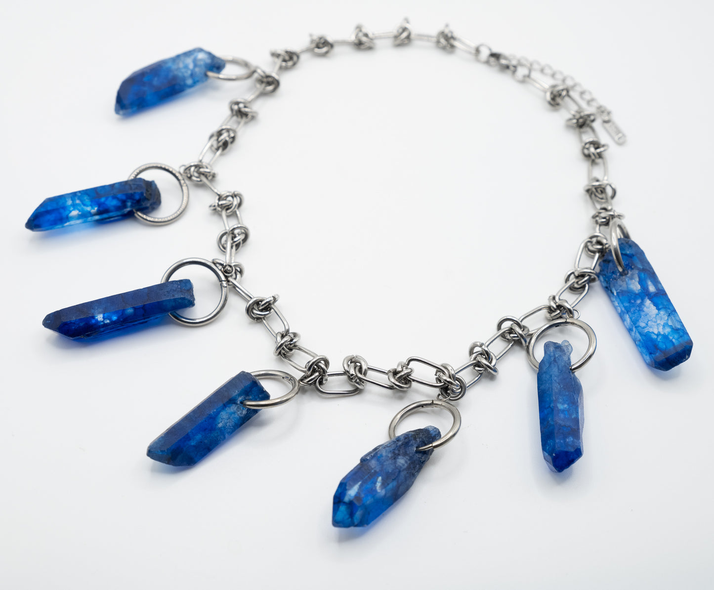 Collier Shade of Blue