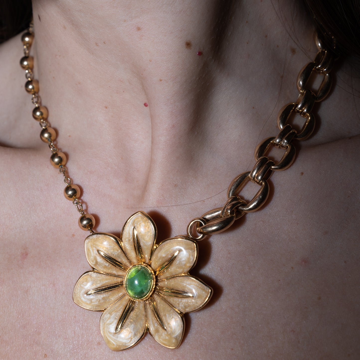 Collier Solar Bloom